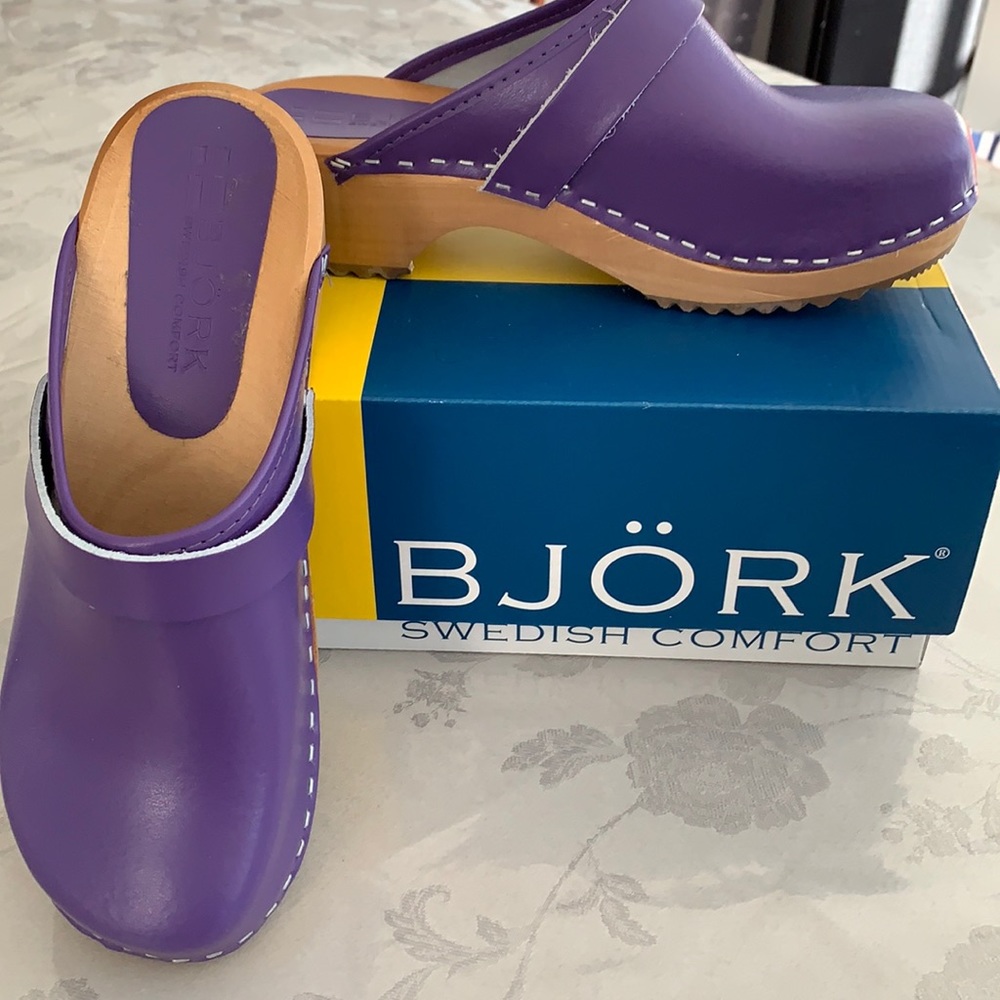 Swedish Comfort Clogs new in box